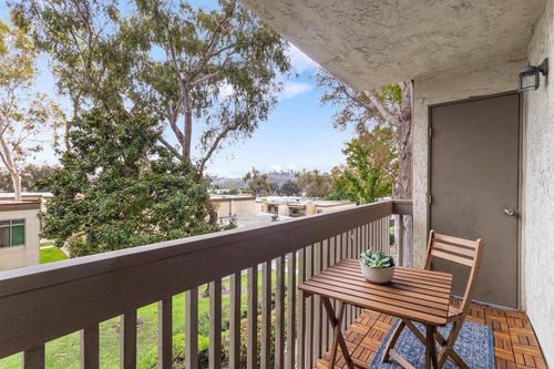 74-432 Edgehill Ln, Oceanside, CA, 92054-4712 | Card Image