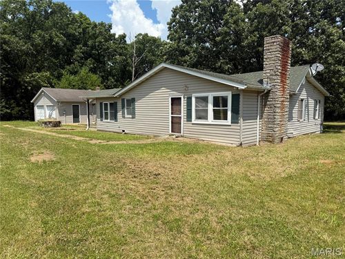 833 Lindburg Rd, Cuba, MO, 65453-5120 | Card Image