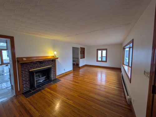 16 Nathaniel Rd, Winchester, MA, 01890-1220 | Card Image