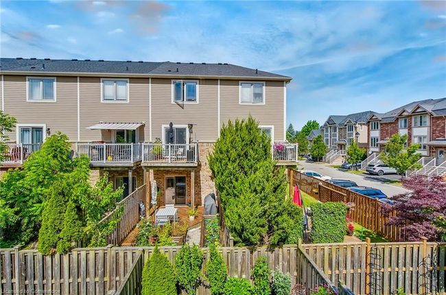 16 Hemlock Way, Townhouse with 2 bedrooms, 2 bathrooms and 3 parking in Grimsby ON | Image 30
