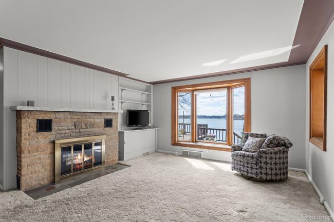7989 Locklin, House other with 3 bedrooms, 1 bathrooms and null parking in West Bloomfield MI | Image 4