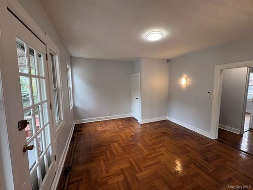 3200 Oxford Avenue, New York, NY, 10463 | Card Image