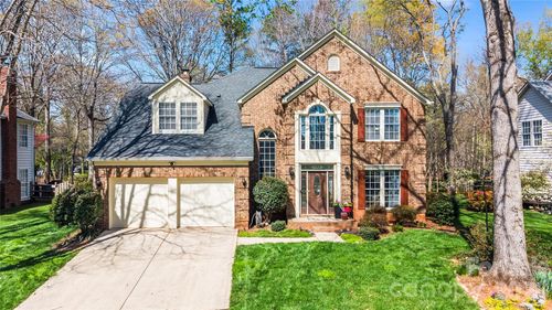 15325 Great Glen Ln, Huntersville, NC, 28078-8581 | Card Image