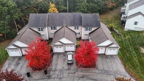 54-54 Overlook Cir, Hudson, NH, 03051-6407 | Card Image