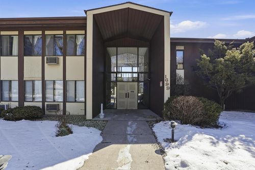 212-1699 Alcan Drive, MENASHA, WI, 54952 | Card Image