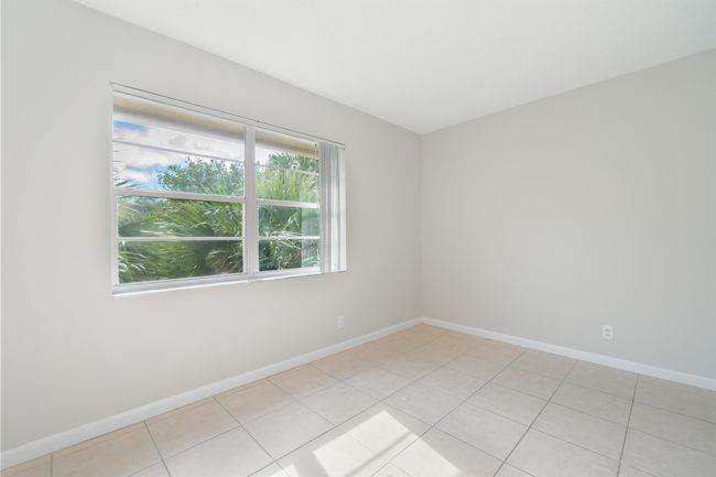 APT-314 - 120 Sparrow Dr, Condo with 2 bedrooms, 2 bathrooms and null parking in Royal Palm Beach FL | Image 7