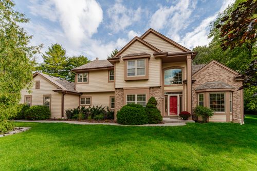 9414 N Pearlette Ln, Brown Deer, WI, 53223-1370 | Card Image