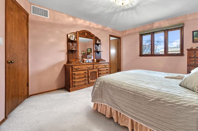Primary Bedroom | Image 11