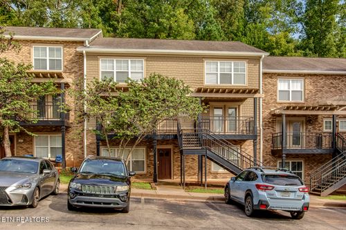 104-3914 Cherokee Woods Way, Knoxville, TN, 37920-2285 | Card Image
