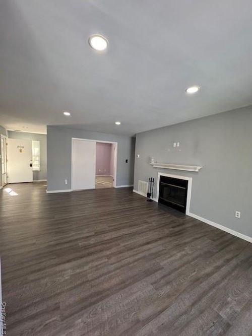 806 Lenox Rd, Monroe, NY, 10950-1450 | Card Image