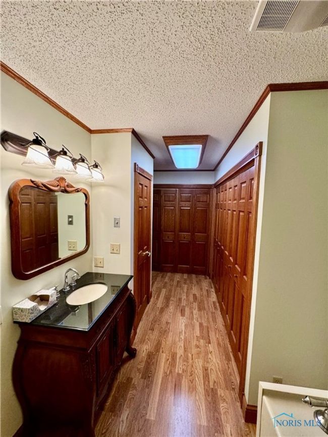 211 S Keyser St, House other with 4 bedrooms, 2 bathrooms and 1 parking in Holgate OH | Image 18