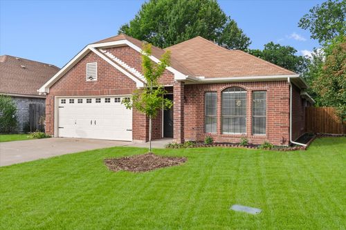 7009 Bentley Ave, Fort Worth, TX, 76137-3335 | Card Image