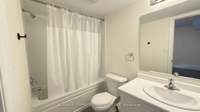 6 Hiawatha Crt, House attached with 3 bedrooms, 4 bathrooms and 1 parking in Vaughan ON | Image 13