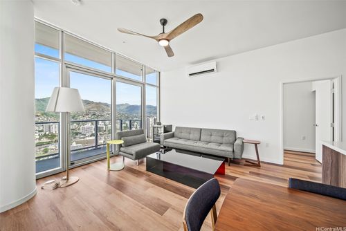 4418-1515 Liona St, Honolulu, HI, 96814-2442 | Card Image