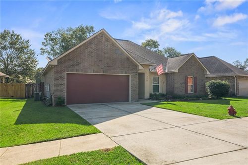 420 Oak Branch Dr, Covington, LA, 70435-5887 | Card Image