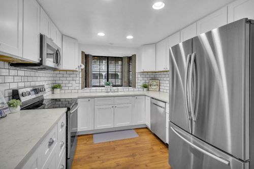 apt-33-5829 San Juan Ave, Citrus Heights, CA, 95610-6537 | Card Image