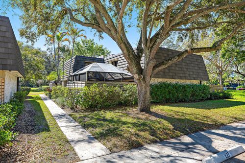 227 2nd Ter, Palm Beach Gardens, FL, 33418-3694 | Card Image