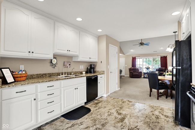 1056 Hilltop Commons Blvd, Condo with 3 bedrooms, 2 bathrooms and null parking in Whiteland IN | Image 15