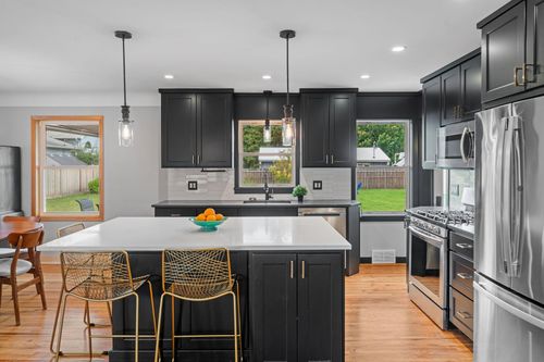 916 4th St N, South Saint Paul, MN, 55075-1901 | Card Image