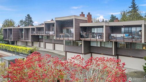 9-611 State St S, Kirkland, WA, 98033-6633 | Card Image