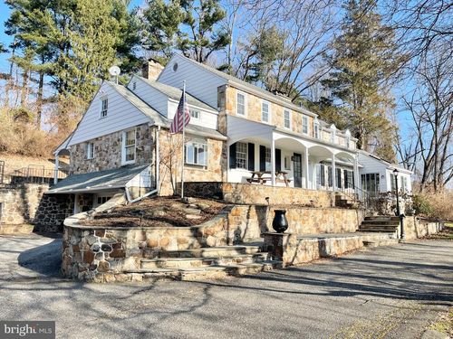 4925 W Chester Pike, NEWTOWN SQUARE, PA, 19073-2214 | Card Image