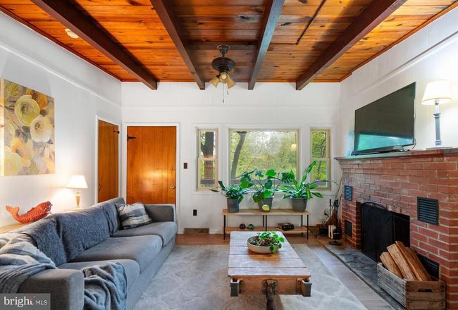 349 Club House Rd, House other with 2 bedrooms, 1 bathrooms and null parking in FRONT ROYAL VA | Image 5
