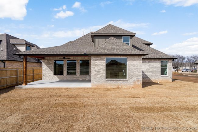 2038 E 129 Th St S, House other with 3 bedrooms, 3 bathrooms and null parking in Jenks OK | Image 48