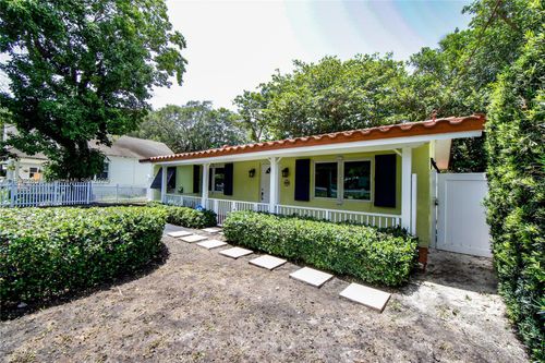 3651 William Ave, Miami, FL, 33133-5711 | Card Image