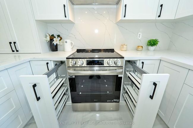 92 East Ave, House other with 4 bedrooms, 3 bathrooms and 2 parking in Scarborough ON | Image 12