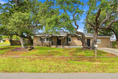 10719 Cherokee Dr, ST PETERSBURG, FL, 33708-4041 | Card Image