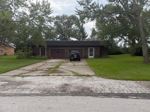 6861 William Dr, Perrysburg, OH, 43551-9686 | Card Image