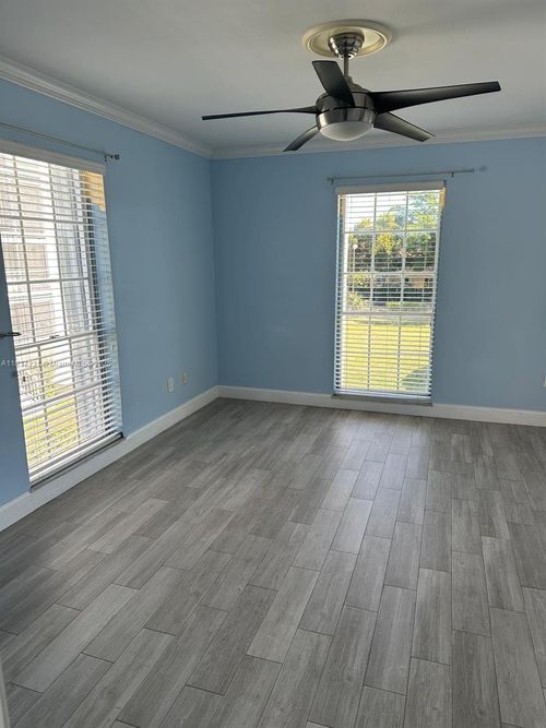 1-201-661 N University Dr, Pembroke Pines, FL, 33024-6729 | Card Image