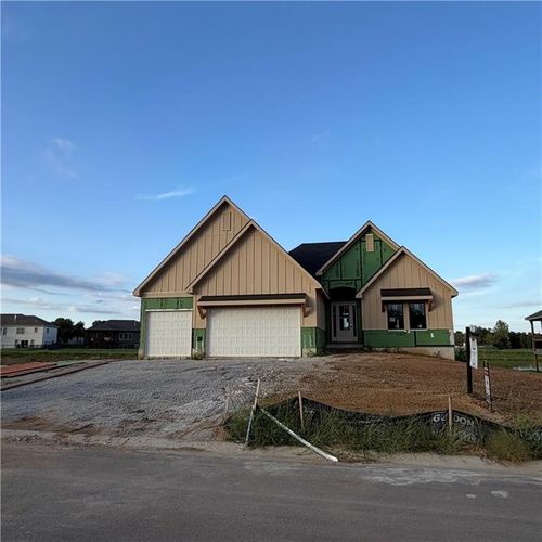 2335 Foxtail Dr, Kearney, MO, 64060-8396 | Card Image