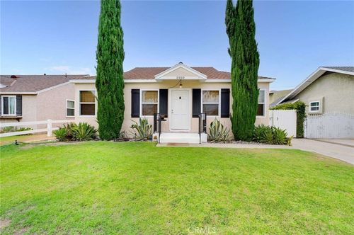 5959 Coldbrook Ave, Lakewood, CA, 90713-2523 | Card Image