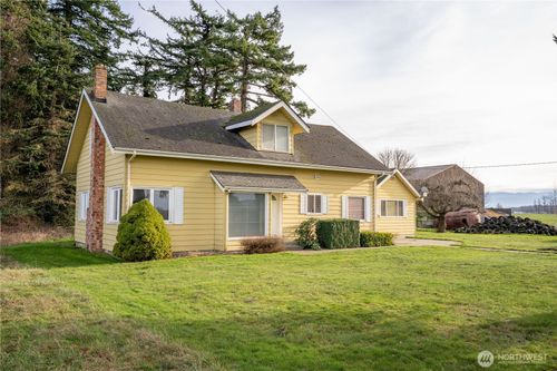 1925 Hampton Rd, Everson, WA, 98247-9365 | Card Image