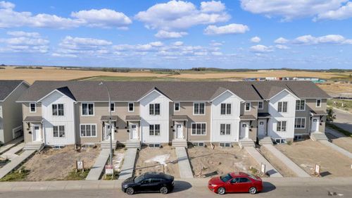 42 Anna Close, Blackfalds, AB, T4M0N1 | Card Image