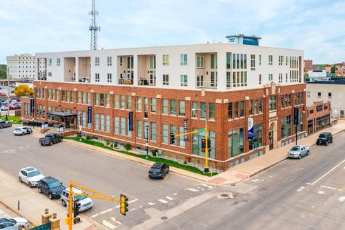 ste-309-300 Np Ave N, Fargo, ND, 58102-4871 | Card Image