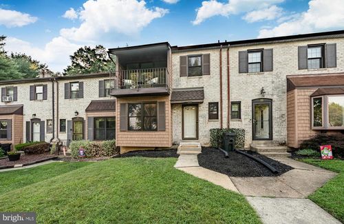 20 Bishop Dr, ASTON, PA, 19014-1304 | Card Image