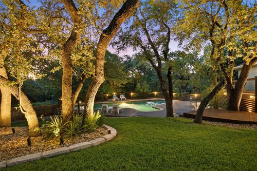 10038 Circleview Dr, Austin, TX, 78733-6301 | Card Image