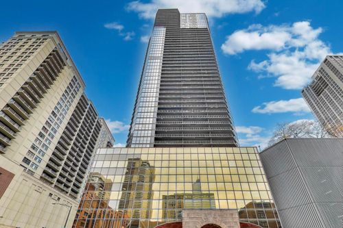 1303-10 Ontario St, Chicago, IL, 60611-4760 | Card Image