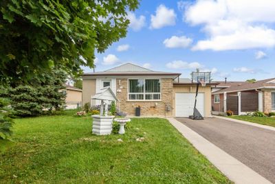 18 Northwood Dr, House other with 3 bedrooms, 4 bathrooms and 5 parking in Brampton ON | Image 1