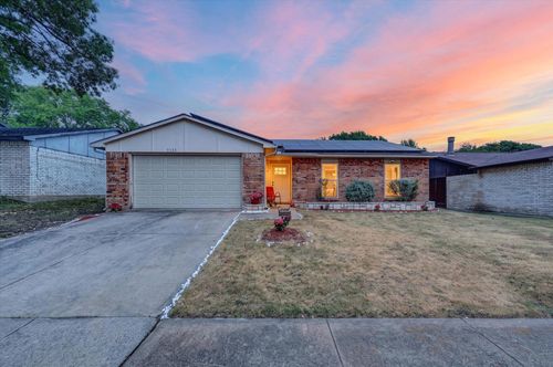 7131 Nutmeg Ln, Dallas, TX, 75249-1515 | Card Image