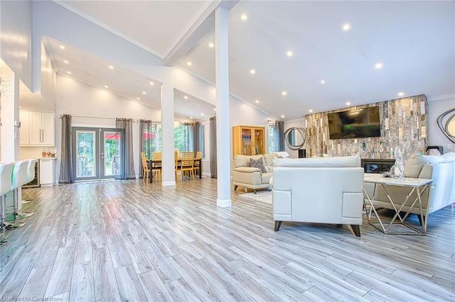 3263 Guyatt Rd, House other with 4 bedrooms, 5 bathrooms and 14 parking in Hannon ON | Image 6
