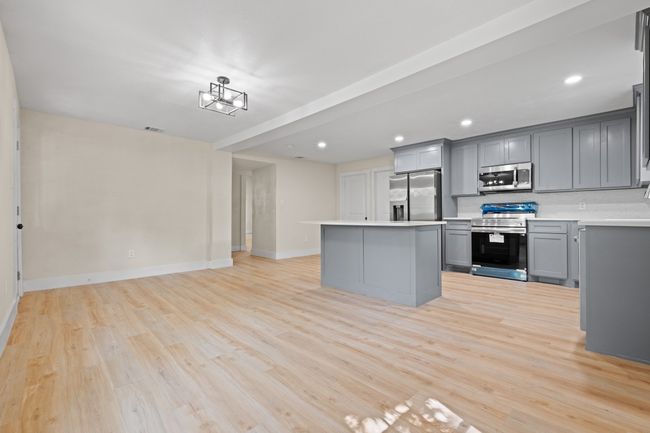 310 N Walnut St, House other with 3 bedrooms, 2 bathrooms and null parking in Cleburne TX | Image 14