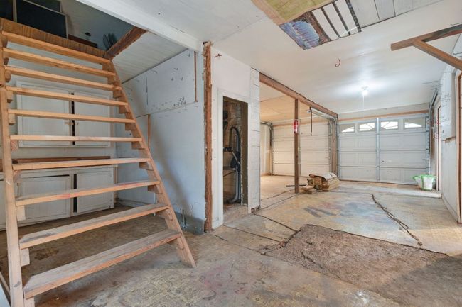 508 S Walnut St, House other with 4 bedrooms, 2 bathrooms and 6 parking in Lampasas TX | Image 37