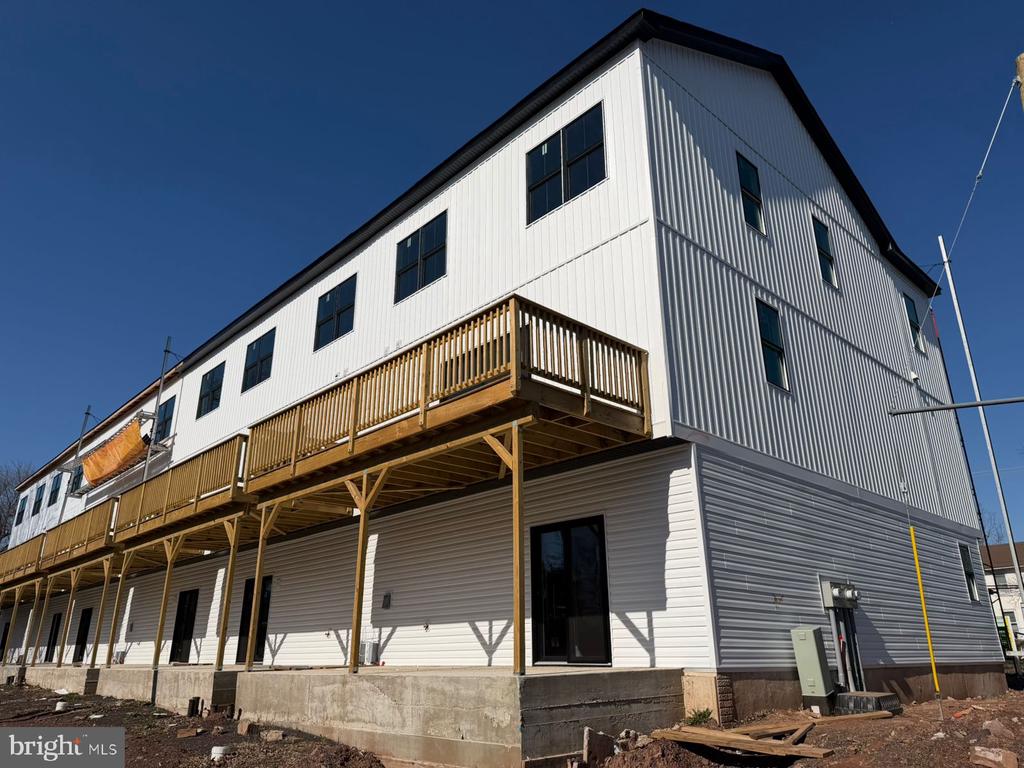 Residential in CREAMERY 4