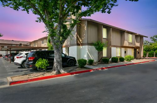 3584 Larchmont Square Ln, Sacramento, CA, 95821-3771 | Card Image