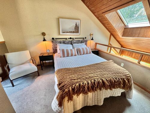 511 Moose Mountain Dr, Tofte, MN, 55615 | Card Image