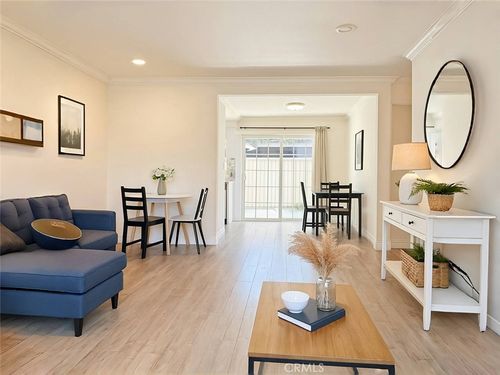 63 Streamwood, Irvine, CA, 92620-1934 | Card Image