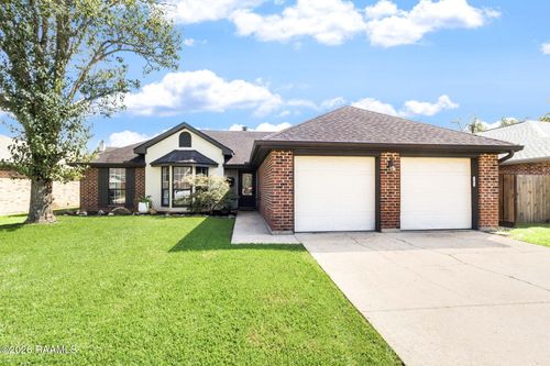 220 Cricklade Ct, Youngsville, LA, 70592-5433 | Card Image